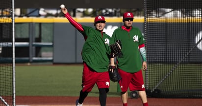 Los peloteros mexicanos terminaron su preparación rumbo al torneo y ayer emprendieron el viaje hacia el país canalero, donde esta noche se enfrentarán a los Cardenales de Lara, Venezuela, en el juego estelar.