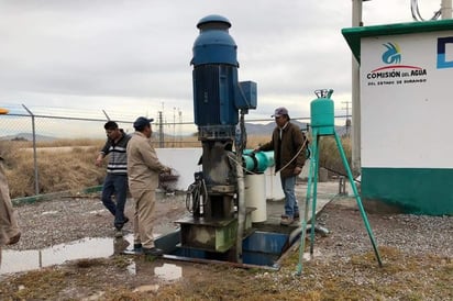 El director del Sapal dijo que están haciendo todo lo posible por resolver este problema en el pozo 6 para el día jueves de esta semana. (EL SIGLO DE TORREÓN)