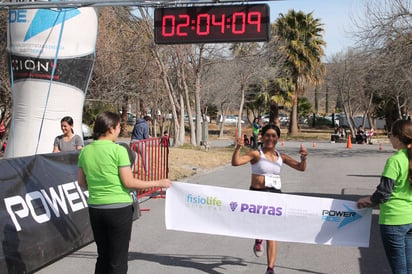 Sandra Carrillo de Torreón, se apuntó el título en la femenil.