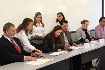 La titular de la Sefirc, Teresa Guajardo Berlanga, expuso que la instrucción es enfocarse en el manejo responsable de los recursos públicos. (ESPECIAL)