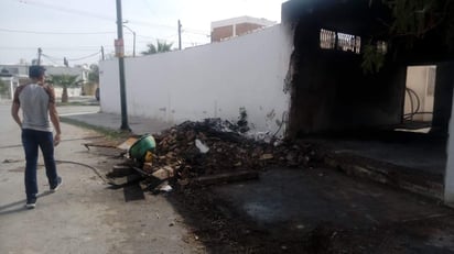 Se registró un incendio en una vivienda en la colonia Filadelfia de Gómez Palacio, misma que provocó la evacuación de un jardín de niños. (EL SIGLO DE TORREÓN)