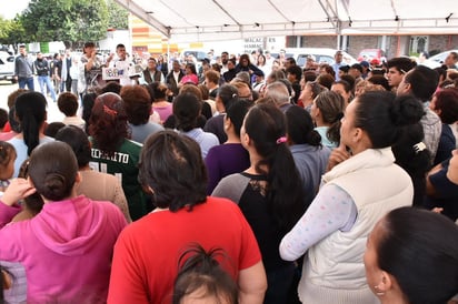 Se efectuó la entrega de apoyos invernales en la colonia Campillo Sainz de esta ciudad. (EL SIGLO DE TORREÓN)