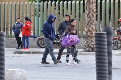 El Frente Frío número 35 de la temporada, traerá para Coahuila temperaturas entre los 3 y 4 grados centígrados al amanecer hasta el domingo. 
