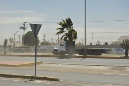 Pronóstico. La entrada de un nuevo frente frío, provocó una tolvanera ligera o también llamada 'lluvia lagunera'. (EL SIGLO DE TORREÓN)