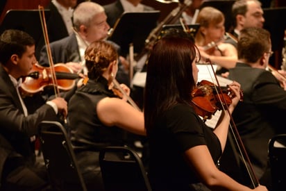 Experiencia. Isamel Estevané y Laila Kanniña son músicos principales que tienen gran técnica. (CORTESÍA)