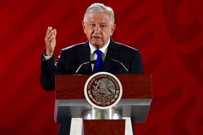 En Palacio Nacional, el presidente López Obrador insistió en que su gobierno buscará por la vía del diálogo y el convencimiento un acuerdo con esas empresas para modificar los contratos para el bien de los mexicanos. (ARCHIVO)