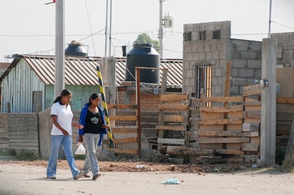 La vivienda es una de las prioridades que se contempla atender, en virtud de que se trata de una necesidad de primer orden para los habitantes, dijo el titular de la Sedesoe.