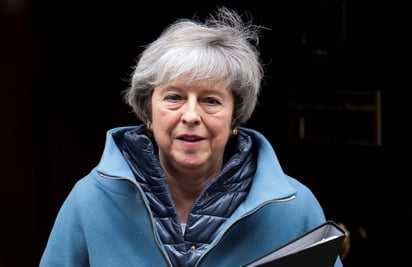 Reunión. May volverá hoy al Parlamento de Westminster para responder a las preguntas de los grupos parlamentarios en la habitual sesión de los miércoles. (EFE)