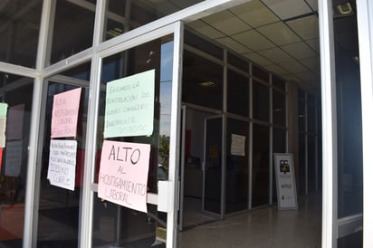 Representantes del Gobierno estatal aseguraron que se busca solucionar en forma definitiva el problema laboral de la Casa de la Cultura, cuyas actividades están detenidas desde el 7 de enero. (EL SIGLO DE TORREÓN)