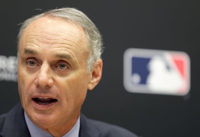 Rob Manfred, comisionado de Grandes Ligas, dijo que 'vamos a empezar a prepararnos ante la posibilidad de usar el cronómetro para pitcheos en el día inaugural'.