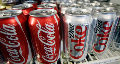 Debido al bloqueo de sus instalaciones y la falta de garantías de seguridad, la empresa Bebidas Mundiales SA de CV (embotelladora de Coca- Cola en Matamoros) anunció el cierre de sus instalaciones en esta frontera. (ARCHIVO)