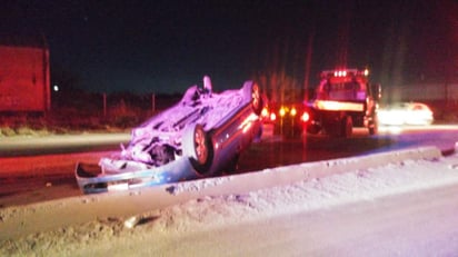 El accidente ocurrió a la altura del fraccionamiento Ana. (EL SIGLO DE TORREÓN) 