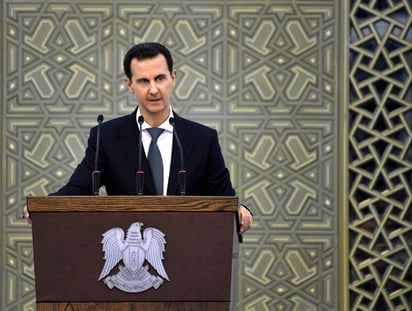 El presidente de Siria, Bashar al Assad, rompió ayer meses de silencio público con un discurso en el que advirtió a las facciones kurdas en Siria que 'apuestan' por Estados Unidos, que éste país no lo protegerá contra ninguna ofensiva turca, ya que Washington pretende retirar sus tropas. (EFE)