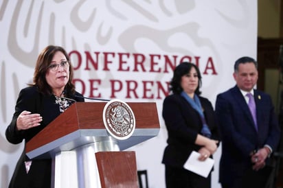 En conferencia de prensa, en Palacio Nacional, la titular de la SFP, Irma Eréndira Sandoval, expuso que si bien el propio titular de la CRE ha reconocido un probable conflicto de interés con su cuñado Mario Barreiro y un primo de su esposa, Santiago García, quienes trabajan para dos empresas, una eólica y otra de gas natural. (EL UNIVERSAL)