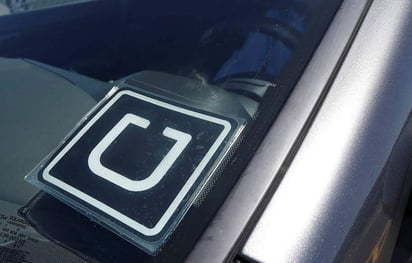 Conductor de Uber balea a pasajera que se resistió a ataque sexual. (ARCHIVO) 
