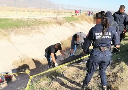 Perdió el control hasta caer en el canal y golpearse la cabeza con los límites, encontrando una muerte inmediata. (EL SIGLO DE TORREÓN)