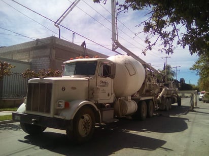 Resultó con quemaduras de segundo grado en la cara, cuello, manos y pies, reportando un estado de salid delicado. (EL SIGLO DE TORREÓN)