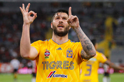 El francés André-Pierré Gignac marcó el único gol del partido a los 92 minutos de juego en el Estadio Jalisco. (Jam Media)