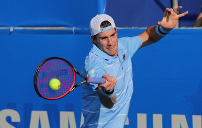 John Isner avanzó por primera vez a la siguiente ronda en Acapulco, tras imponerse 6-3, 4-6, 6-3 a Adrian Mannarino.