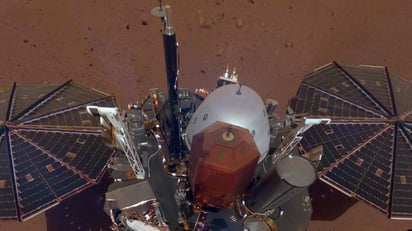 El taladro alemán en la sonda InSight golpeó lo que al parecer son un par de piedras. Solo logró perforar entre 18 y 50 centímetros (siete y 19 pulgadas), muy lejos de su meta inicial, indicó el Centro Aeroespacial Alemán. (ARCHIVO)