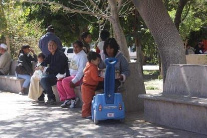 Para los niños y niñas habrá pintacaritas, payasos y juegos. (ARCHIVO)