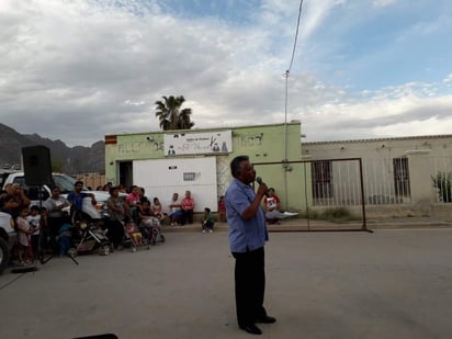 Torres Morales, indicó que por la verbena cultural es llevada a cabo para promover los valores en cada rincón del municipio, para la cual se cuenta con la participación de las autoridades locales del ejido, así como de las escuelas de dicha comunidad. (EL SIGLO DE TORREÓN)