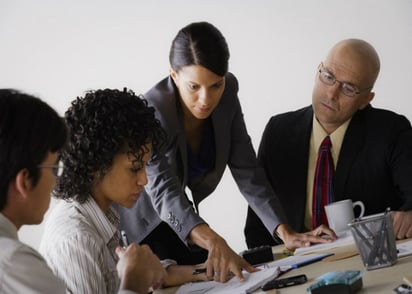 De acuerdo a la firma Grant Thornton International las mujeres directivas representan el 29 por ciento y el último año tuvieron un avance del 10 por ciento, señaló el estudio. (ARCHIVO)