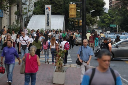 Venezuela sufrió este jueves un apagón que afecta al menos a 11 estados y a Caracas. (EFE)