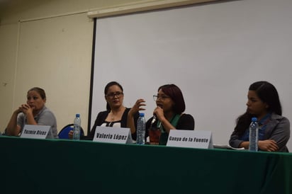 En la plática participaron la boxeadora Yasmín 'La Rusita' Rivas, Ganya de la Fuente, cantante de hip hop, Alma Torres quien es chofer de un trailer y la activista feminista Valería Lopez. (EL SIGLO DE TORREÓN)