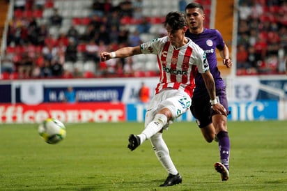 Rodrigo Contreras fue el encargado de emparejar los cartones en el Estadio Victoria para evitar la derrota de Necaxa. (Jam Media)