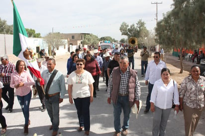 Celebran el aniversario número 93 del Reparto Agrario en el ejido Mayrán del municipio de San Pedro, con la participación de escuelas, el pueblo y autoridades. (EL SIGLO DE TORREÓN/CLAUDIA LANDEROS)