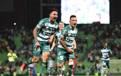 El uruguayo Brian Lozano anotó un par de goles para los Guerreros y fue el jugador más importante del encuentro. (JESÚS GALINDO) 