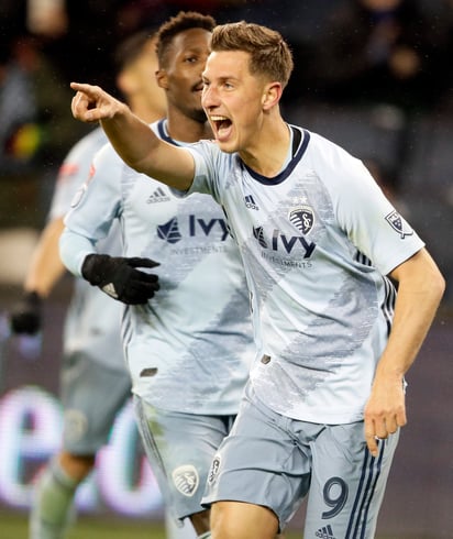 Krisztián Németh anotó un par de goles ayer, para que el Sporting de Kansas City avanzara en la 'Concachampions'.