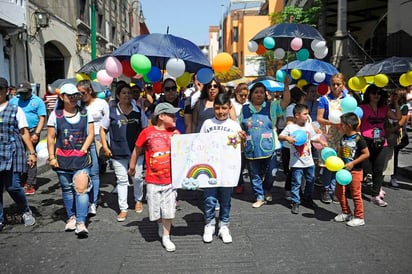 Senadores de las diversas bancadas en el Senado, incluidas Morena y Partido del Trabajo (PT), se pronunciaron por la inmediata vuelta a la normalidad en los servicios de las estancias infantiles, enriesgo por recorte presupuestal, e incluso se pronunciaron porque se destinen a este programa ahorros que por austeridad reporta la Cámara Alta. (ARCHIVO)