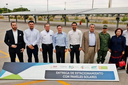 El gobernador José Aispuro y el director del Inifed inauguraron y recorrieron espacios universitarios en que se invirtieron 150 mdp.