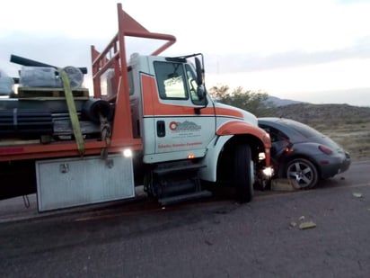 La circulación por dicha vía tuvo que ser parcialmente cerrada hasta que horas después fueron retiradas por medio de una grúa las unidades. (EL SIGLO DE TORREÓN)