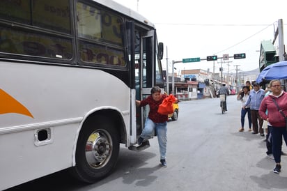 Algunas unidades están en mal estado y los choferes no respetan a los usuarios, por lo tanto la representante de la asociación civil consideró que los concesionarios no se merecen el aumento.