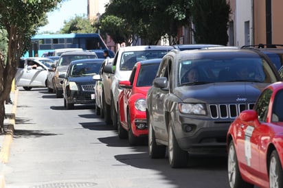 Cada tres años debe renovarse la licencia de conducir, lo que implica un costo, por lo que muchos la traen vencida.