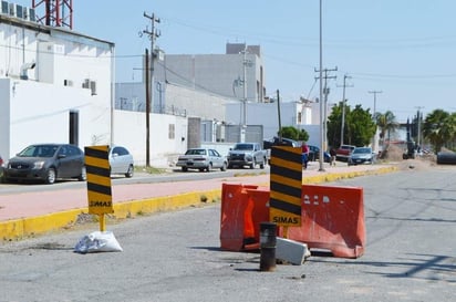 Piden acelerar obras del Simas en el bulevar Las Quintas, entre las colonias Quintas San Isidro y Residencial Los Fresnos. (ROBERTO ITURRIAGA)