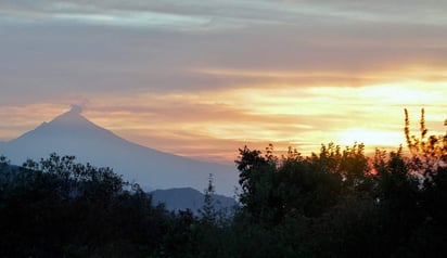 En un comunicado, dijo que ello es parte de prevención del Programa Especial para Contingencias del Volcán Popocatépetl, por lo que se revisan cada una de las etapas del programa, con el objetivo de garantizar la seguridad de los poblanos. (ARCHIVO)