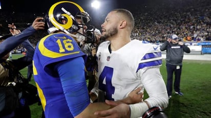 Jared Goff y Dak Prescott, mariscales de campo de Rams y Vaqueros, respectivamente, tras un duelo de la temporada pasada. (Especial)