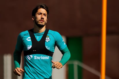 Javier Abella, defensa y capitán de los Guerreros, en el entrenamiento de ayer en el TSM.