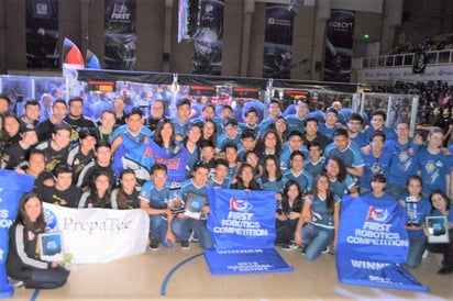 La celebración de robótica más importante de México finalizó ayer con la clausura del FIRST Laguna Regional en Torreón. (ROBERTO ITURRIAGA) 