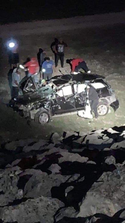 El accidente ocurrió la noche del domingo, cuando las cuatro personas regresaban de la presa La Amistad en una camioneta Journey, modelo 2010.