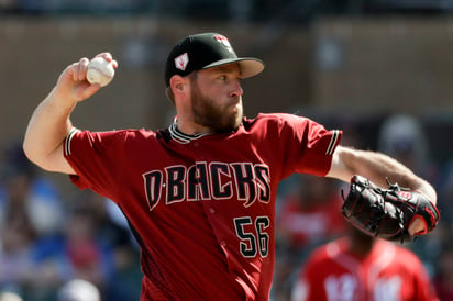 Greg Holland firmó en enero con los Diamondbacks de Arizona; tuvo muy mala efectividad de 12.27 en la pretemporada.