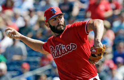 Jake Arrieta terminó su participación en la pretemporada al salir sin decisión ayer; permitió 2 carreras en 6 innings ante los Rays.