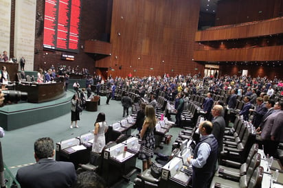 Las reformas a diez artículos de la Constitución fueron aprobadas por unanimidad por las Cámaras de diputados y senadores y los congresos locales. (NOTIMEX)