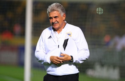 El director técnico de los Tigres, Ricardo 'Tuca' Ferretti, aseguró que su equipo piensa ganar los dos torneos en los que compite.