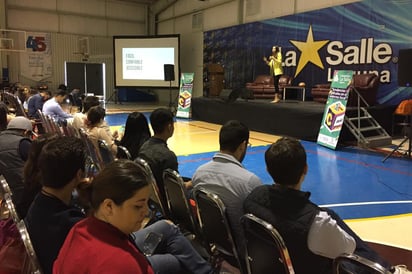 Ayer, Stephanie López, creadora de Memorick se presentó en el primer Congreso de Marketing Digital de la ULSA Laguna.