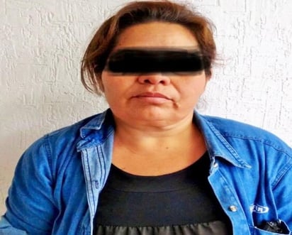 Fue detenida cuando intentaba cruzar la línea de cajas de un centro comercial llevando ocultas diversas prendas de vestir. (EL SIGLO DE TORREÓN)